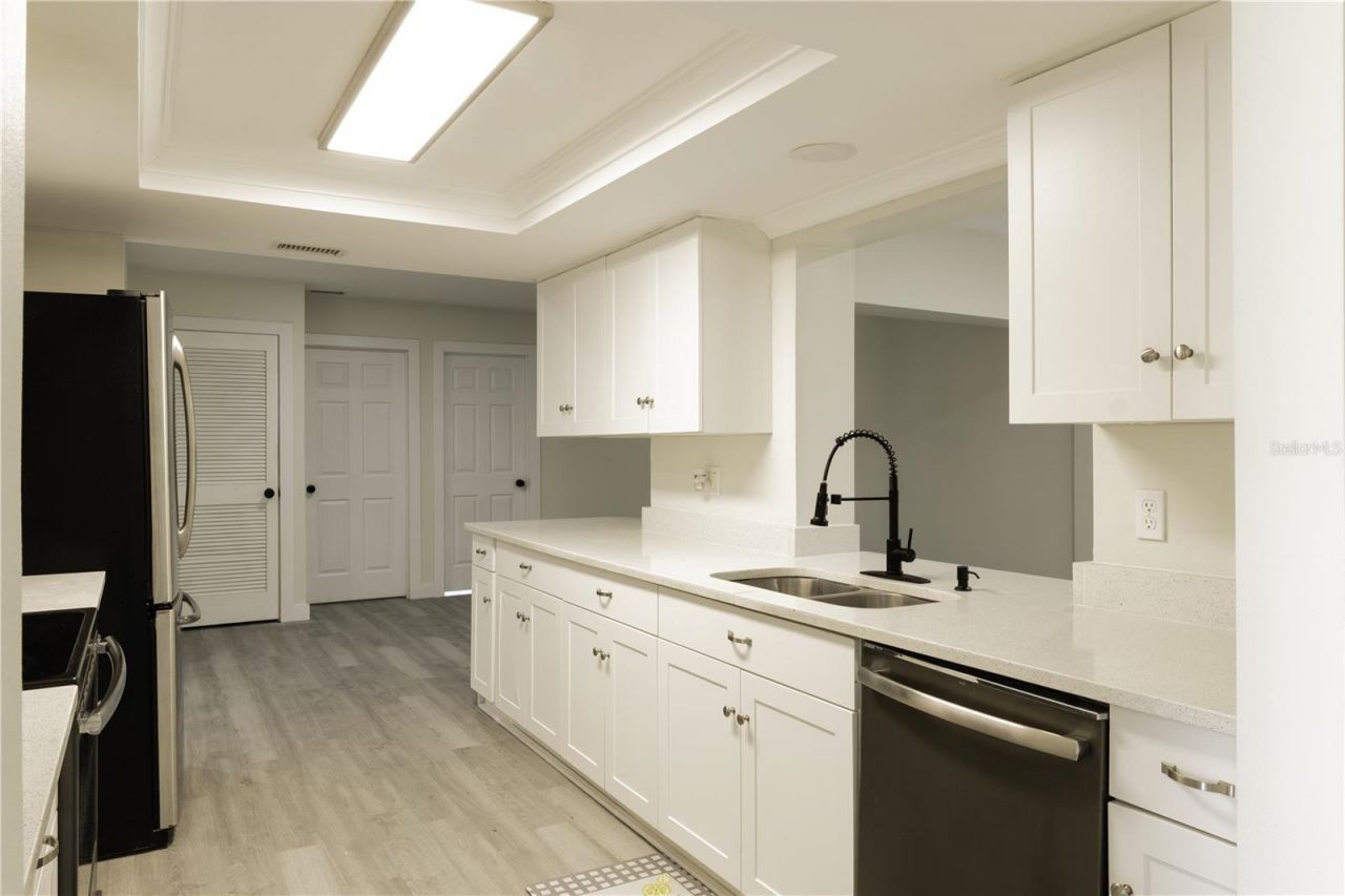 9209 Kingsridge Drive, Temple Terrace, FL 33637 Photo