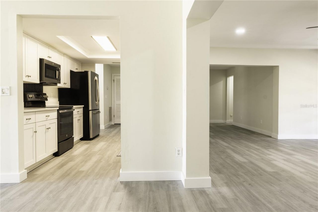 9209 Kingsridge Drive, Temple Terrace, FL 33637 Photo