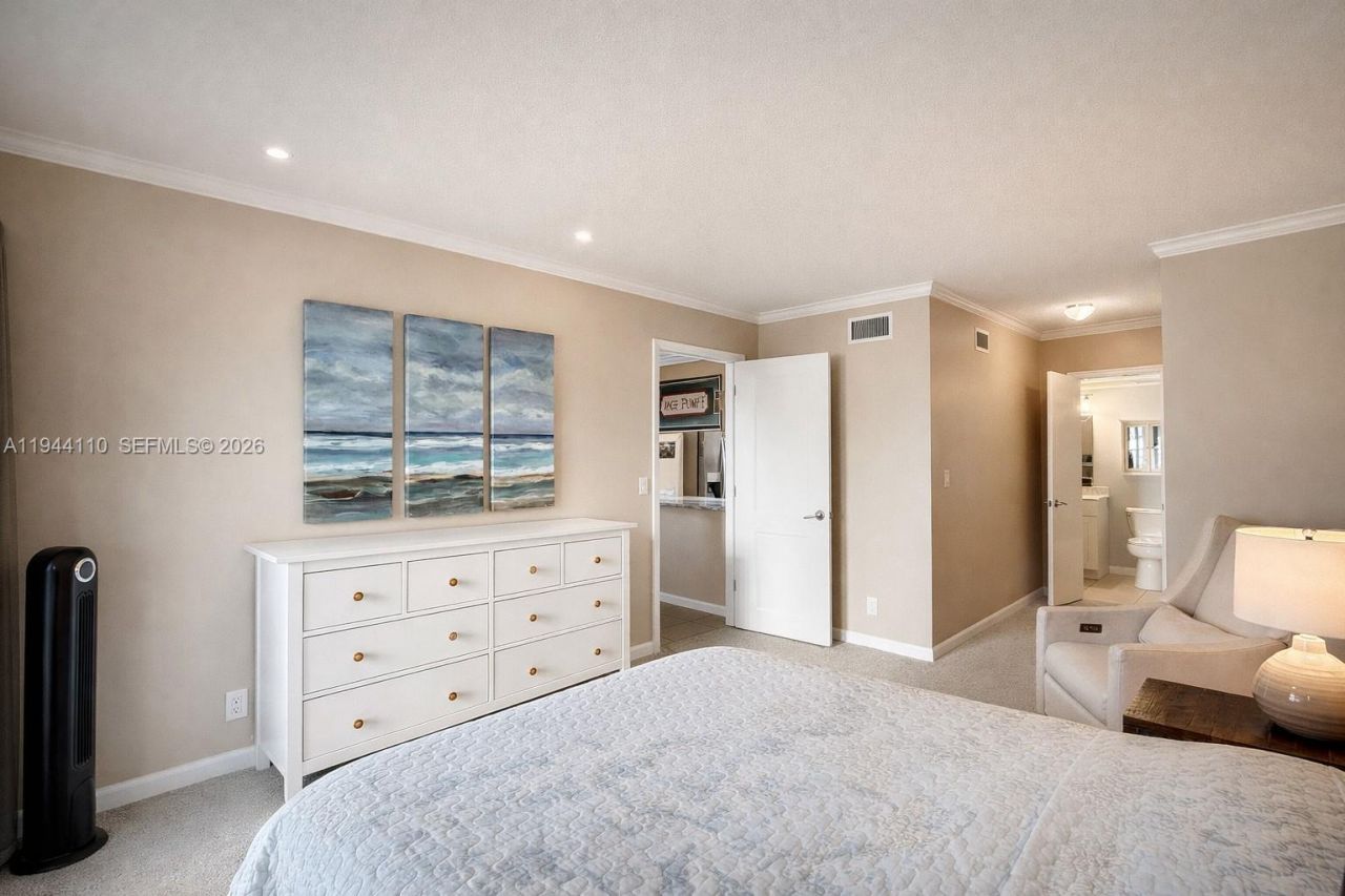 4013 N Ocean Dr, Unit 108, Lauderdale by the Sea, FL 33308 Photo