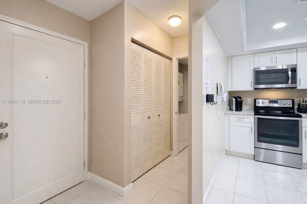 4013 N Ocean Dr, Unit 108, Lauderdale by the Sea, FL 33308 Photo