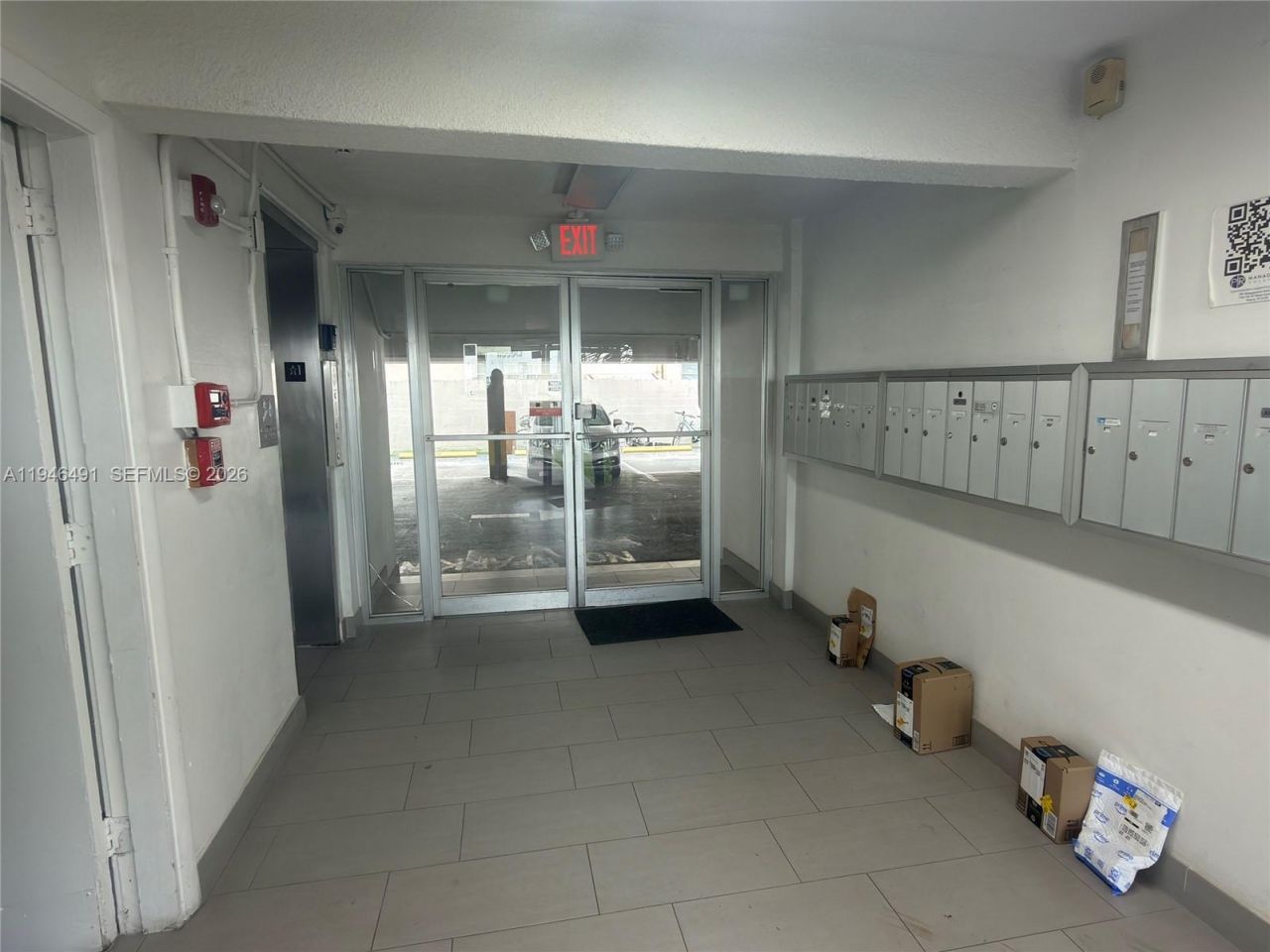 2000 Biarritz Dr, Unit 202, Miami Beach, FL 33141 Photo