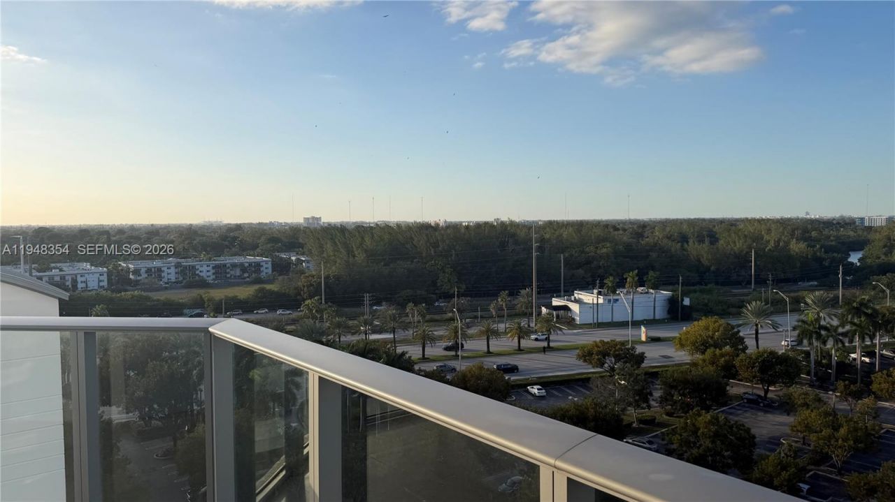 17301 Biscayne Blvd, Unit 1002, North Miami Beach, FL 33160 Photo