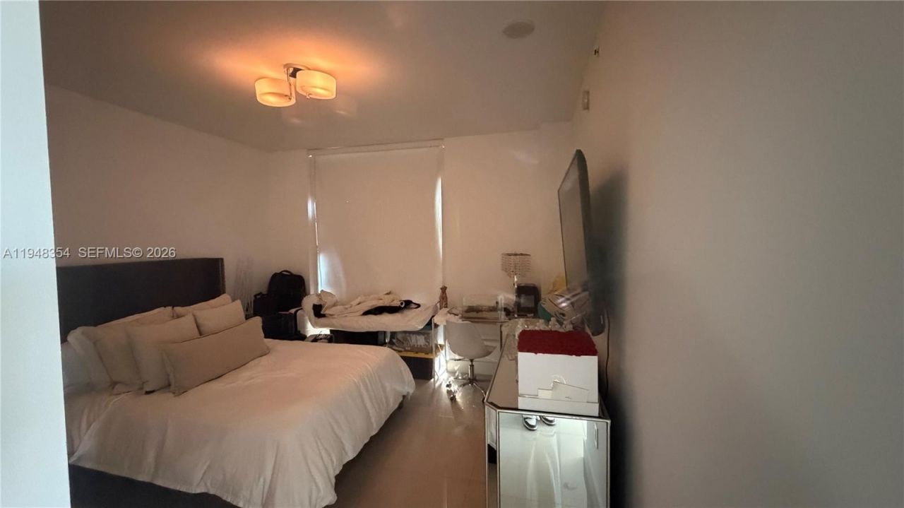 17301 Biscayne Blvd, Unit 1002, North Miami Beach, FL 33160 Photo