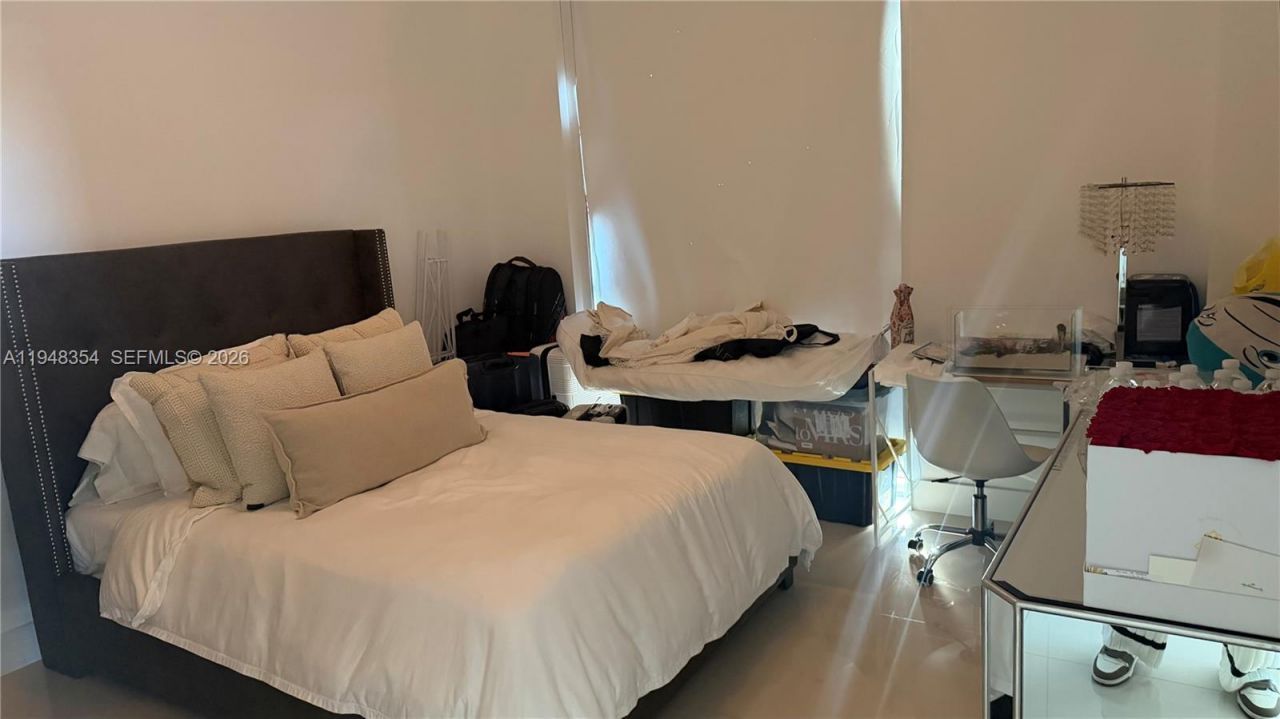 17301 Biscayne Blvd, Unit 1002, North Miami Beach, FL 33160 Photo