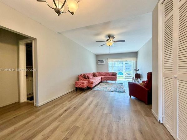 13105 Ixora Ct, Unit 116, North Miami, FL 33181