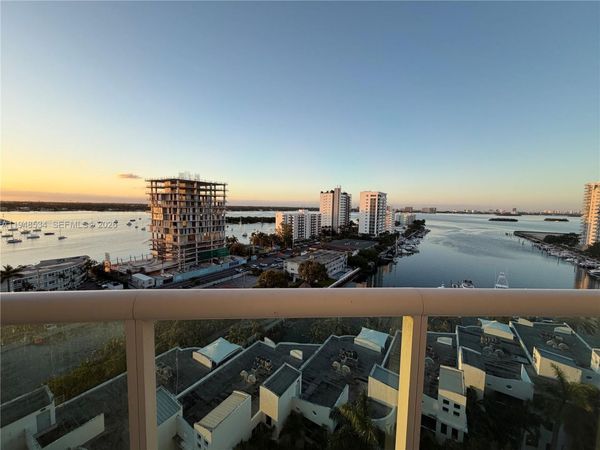 7900 Harbor Island Dr, Unit 1216, North Bay Village, FL 33141