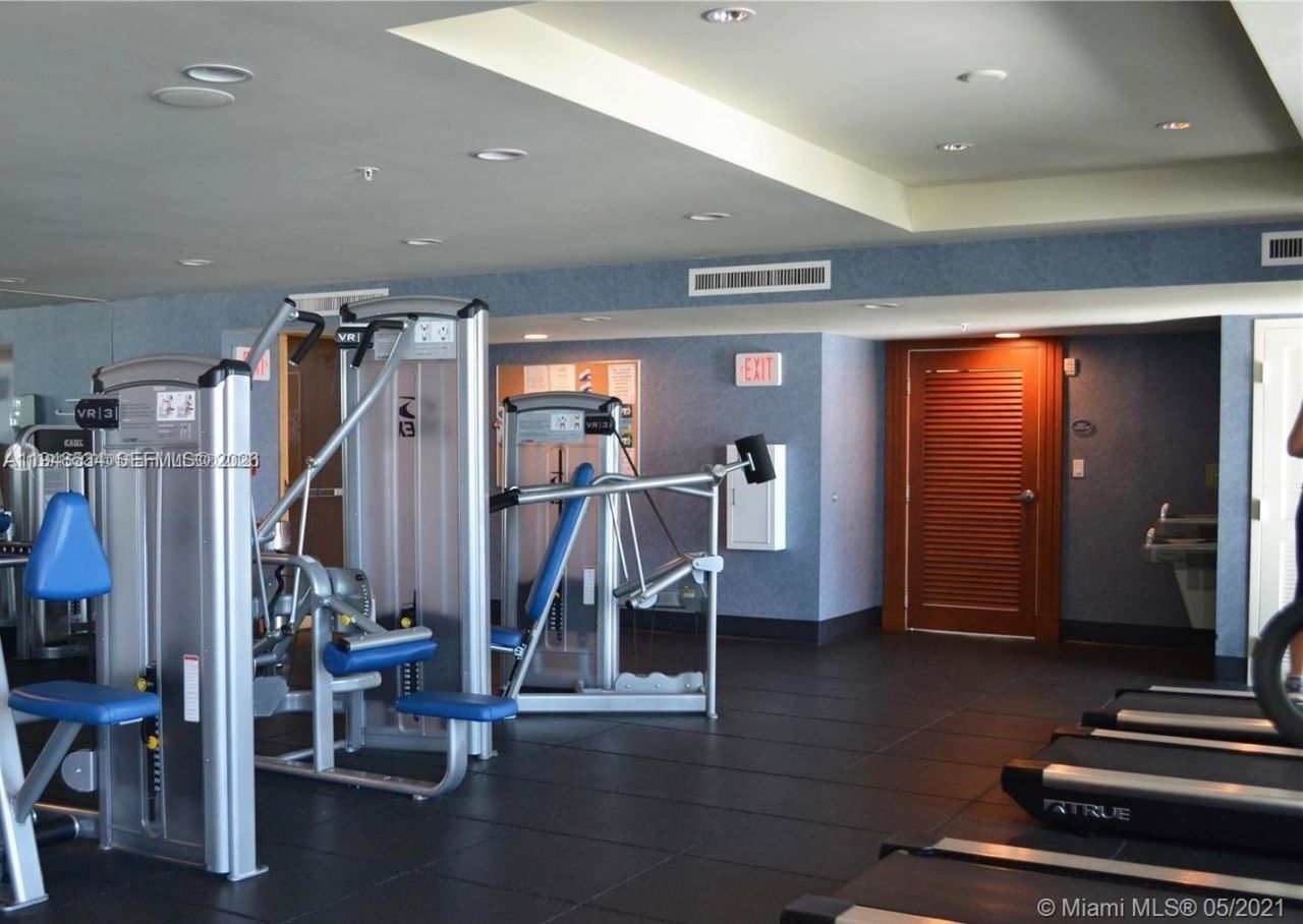 7900 Harbor Island Dr, Unit 1216, North Bay Village, FL 33141 Photo