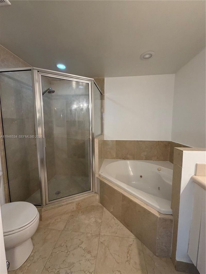 7900 Harbor Island Dr, Unit 1216, North Bay Village, FL 33141 Photo