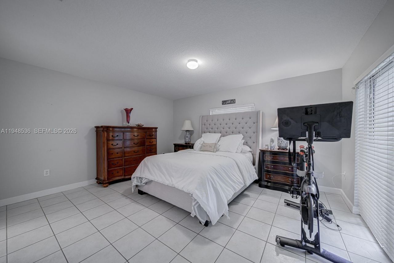 18128 SW 151st Ave, Miami, FL 33187 Photo