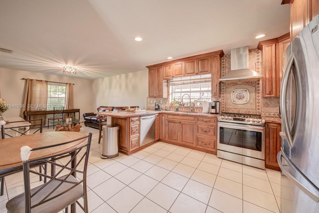 18128 SW 151st Ave, Miami, FL 33187 Photo