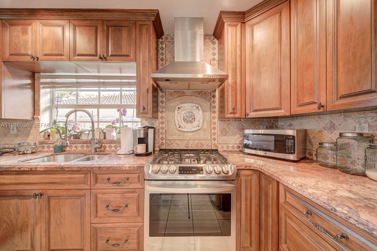 18128 SW 151st Ave, Miami, FL 33187 Photo