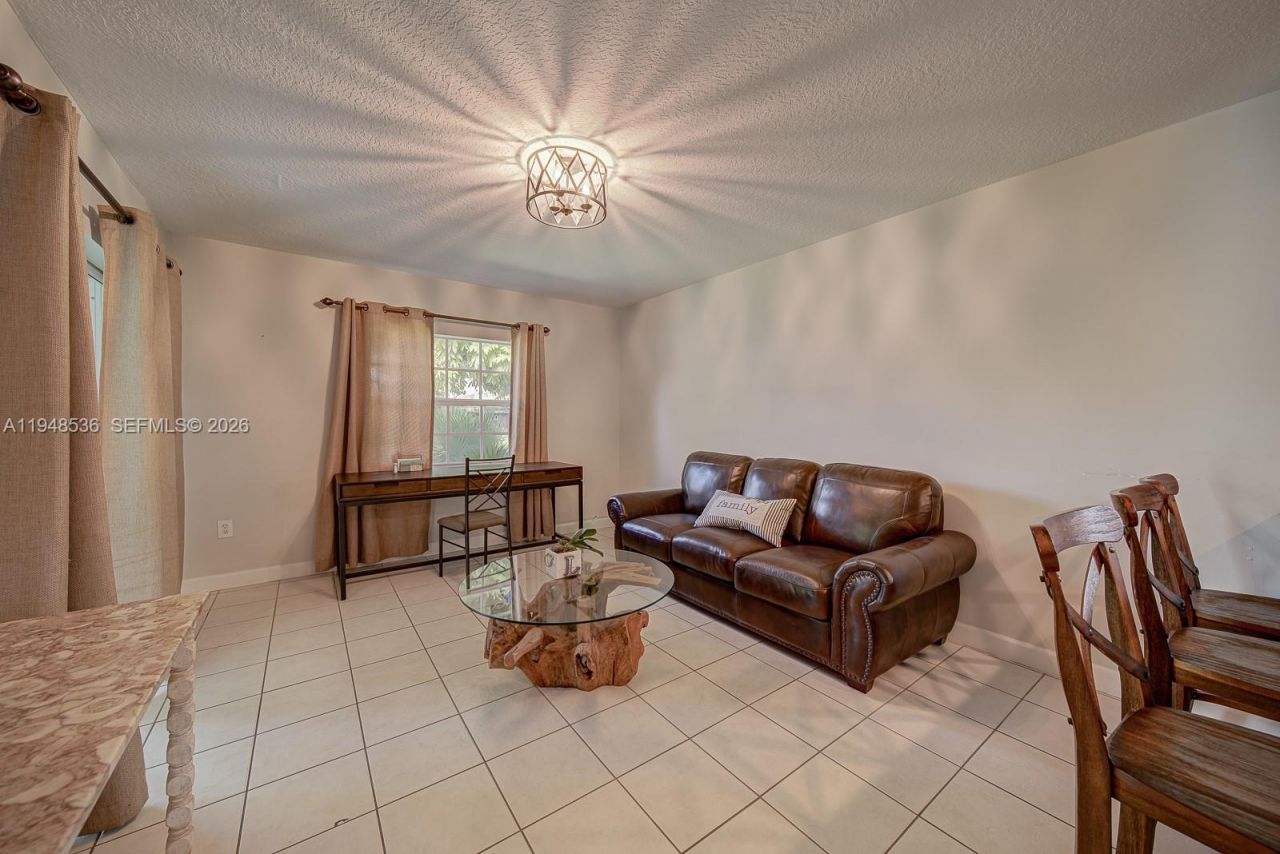 18128 SW 151st Ave, Miami, FL 33187 Photo