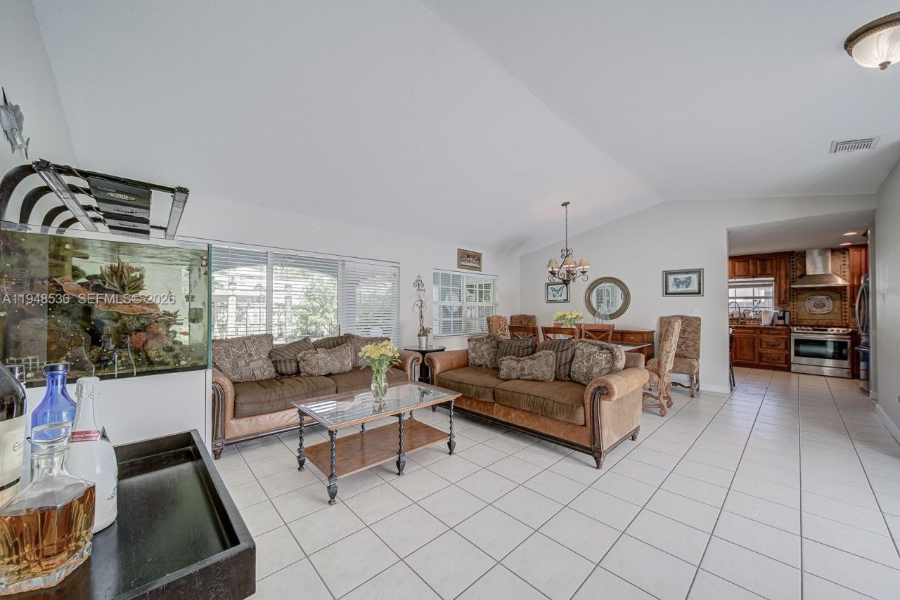 18128 SW 151st Ave, Miami, FL 33187 Photo