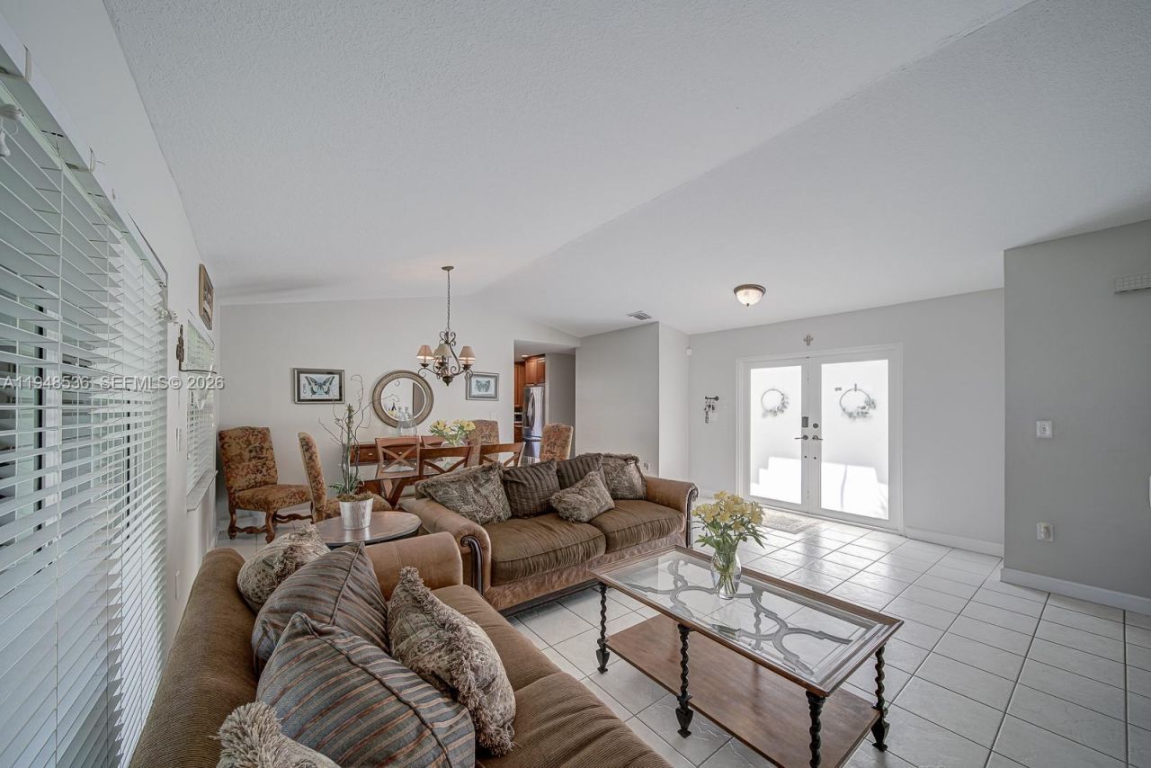 18128 SW 151st Ave, Miami, FL 33187 Photo