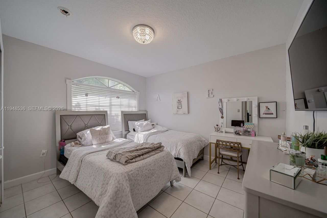 18128 SW 151st Ave, Miami, FL 33187 Photo