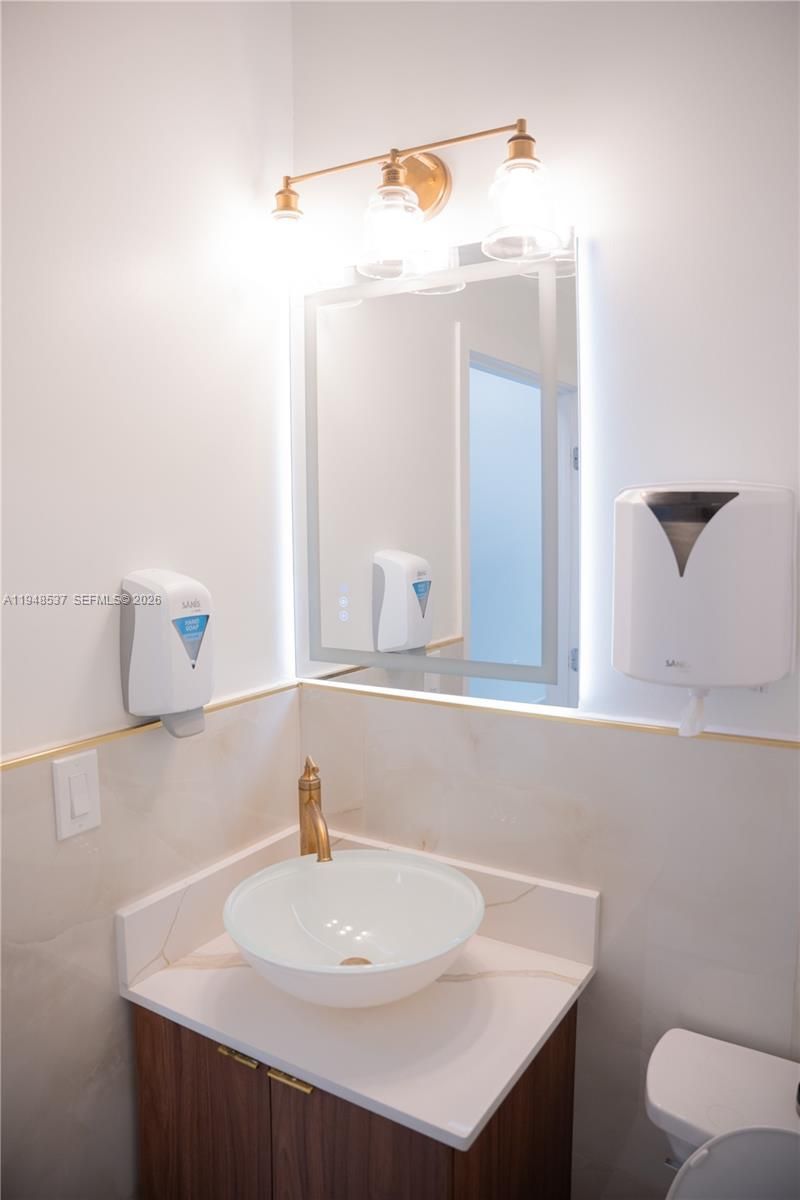 2452 W 60st, Hialeah, FL 33016 Photo