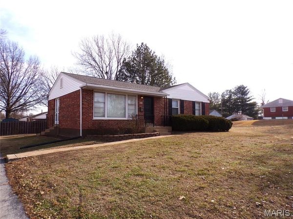 860 Graham Road, Florissant, MO 63031