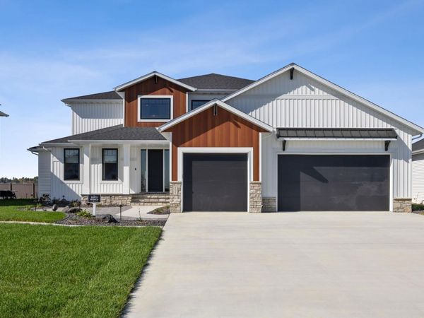 6837 Sunrise Point , Horace, ND 58047