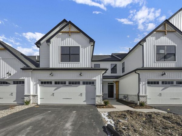 5515 Fawnsbury Court, Powell, OH 43065