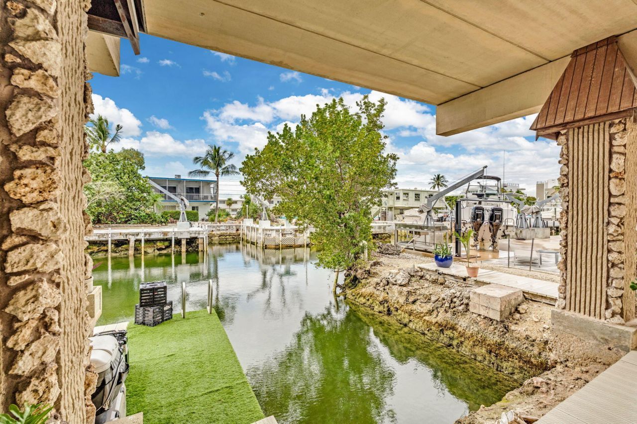 210 Wildwood Circle, Key Largo, FL 33037 Photo