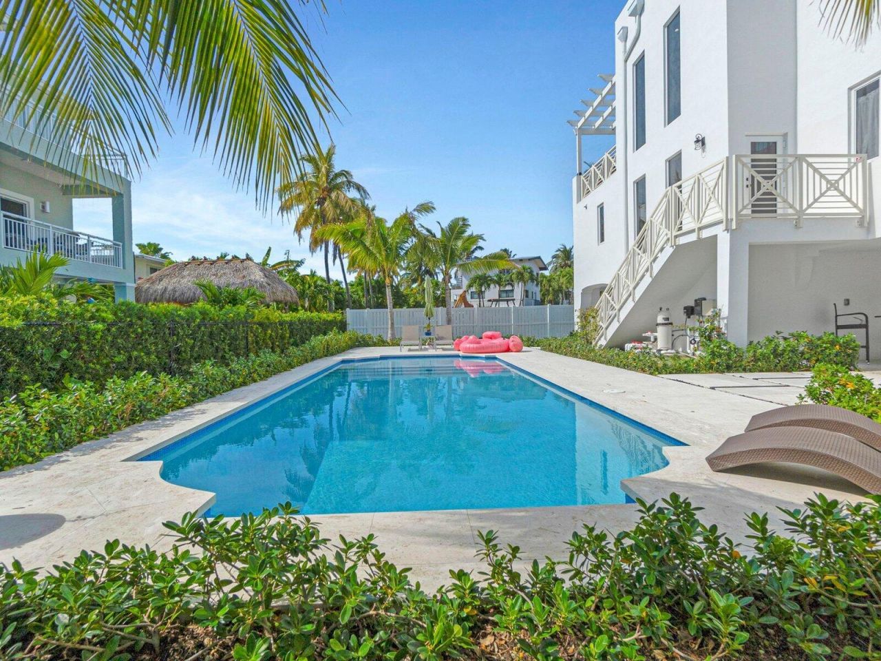 317 E Seaview Circle, Duck Key, FL 33050 Photo