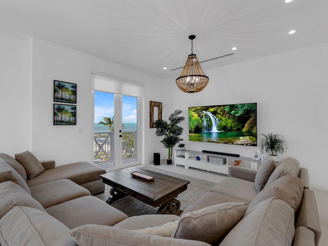 317 E Seaview Circle, Duck Key, FL 33050 Photo