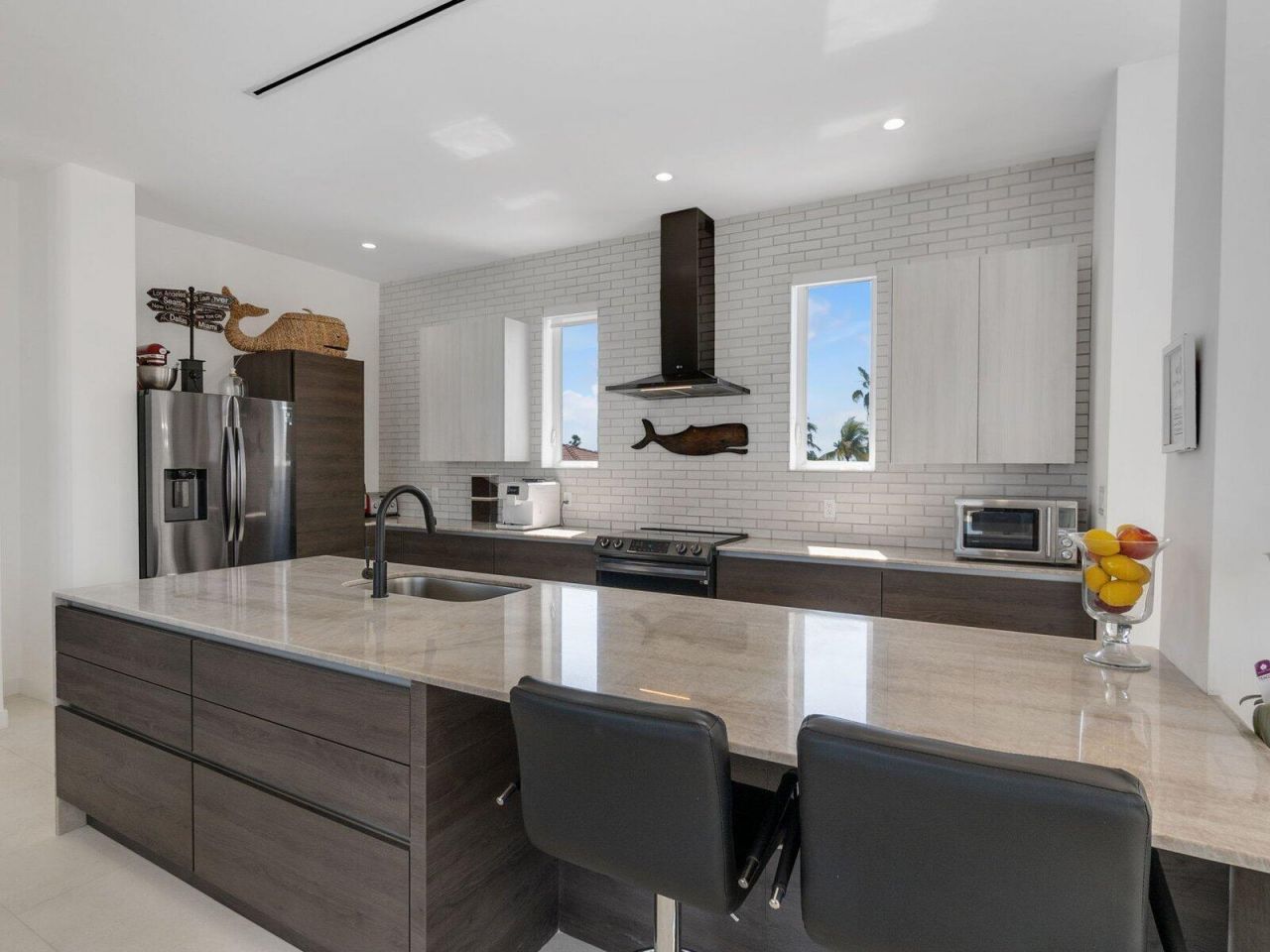 317 E Seaview Circle, Duck Key, FL 33050 Photo