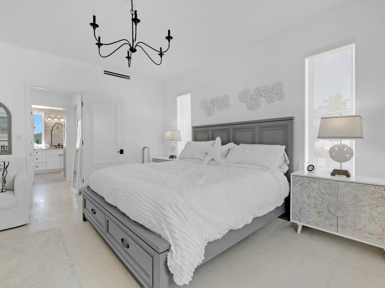 317 E Seaview Circle, Duck Key, FL 33050 Photo