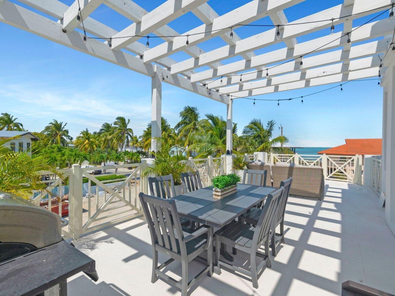 317 E Seaview Circle, Duck Key, FL 33050 Photo