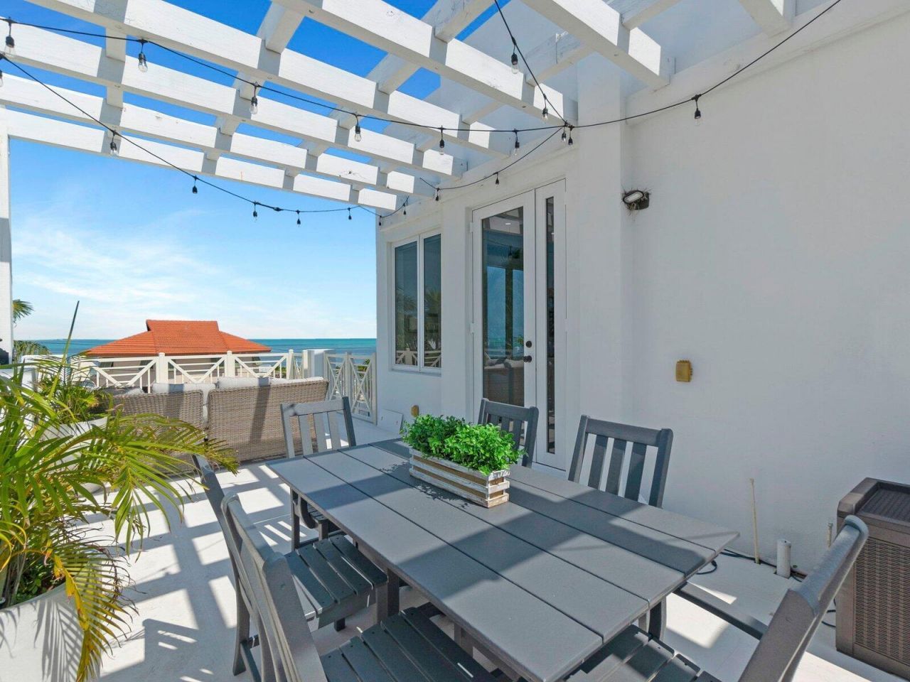 317 E Seaview Circle, Duck Key, FL 33050 Photo