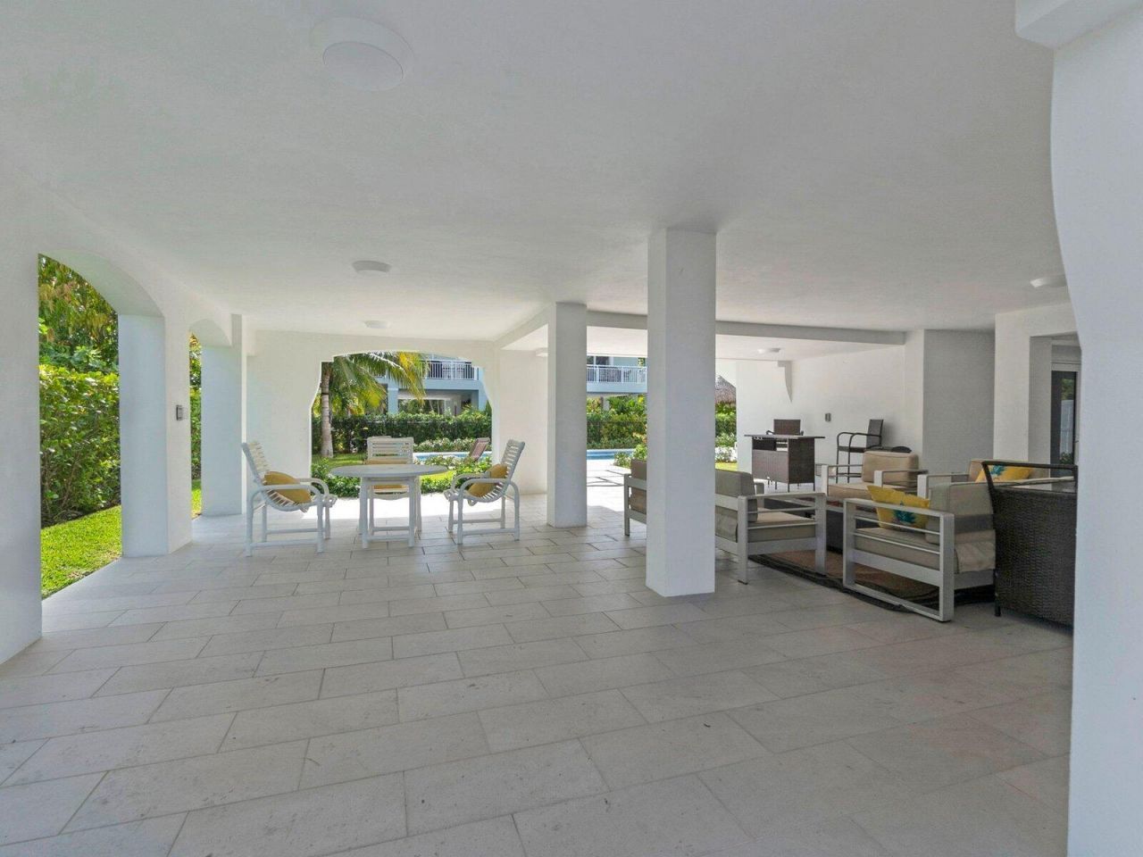 317 E Seaview Circle, Duck Key, FL 33050 Photo