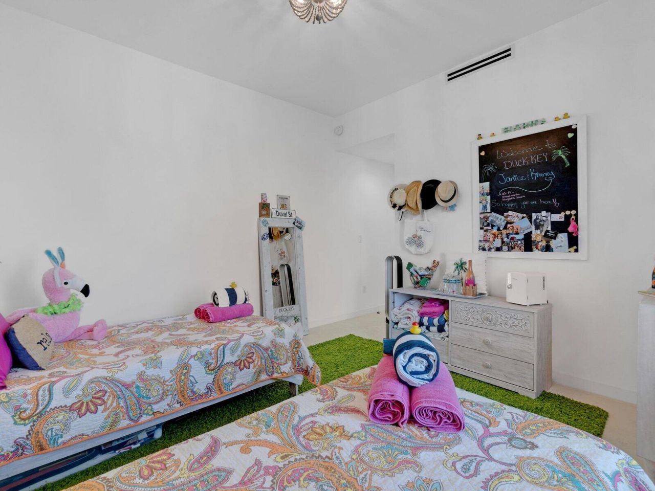 317 E Seaview Circle, Duck Key, FL 33050 Photo