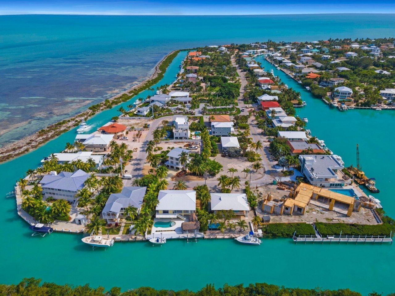 317 E Seaview Circle, Duck Key, FL 33050 Photo