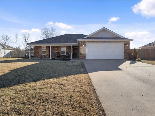 1343 Fox Trail Drive, Elkins, AR 72727
