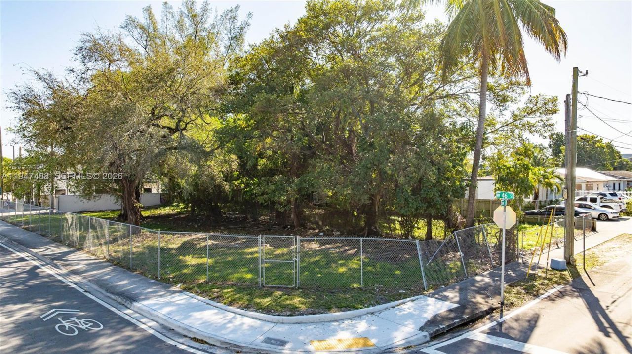 2226 NW 46th St , Miami, FL 33142 Photo