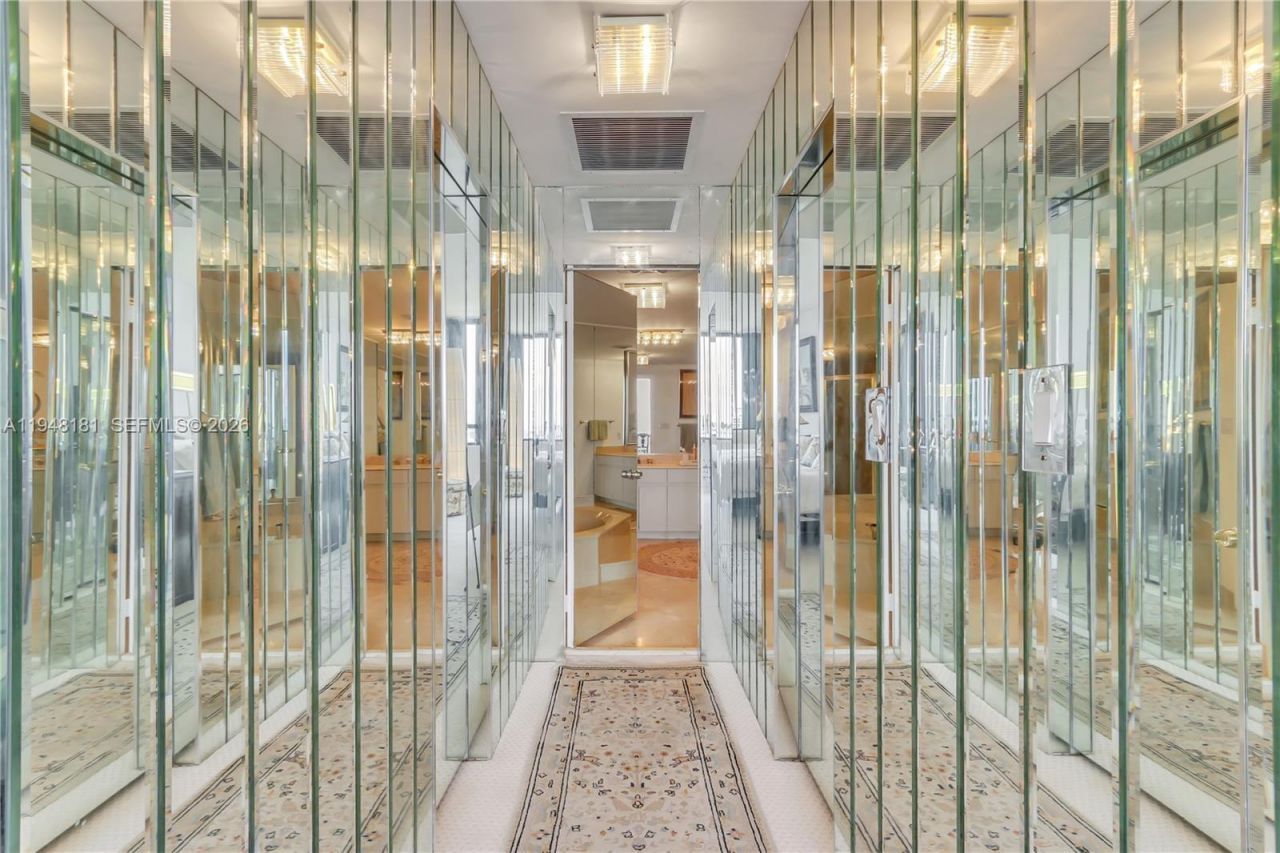 11113 Biscayne Blvd, Unit PH8, Miami, FL 33181 Photo