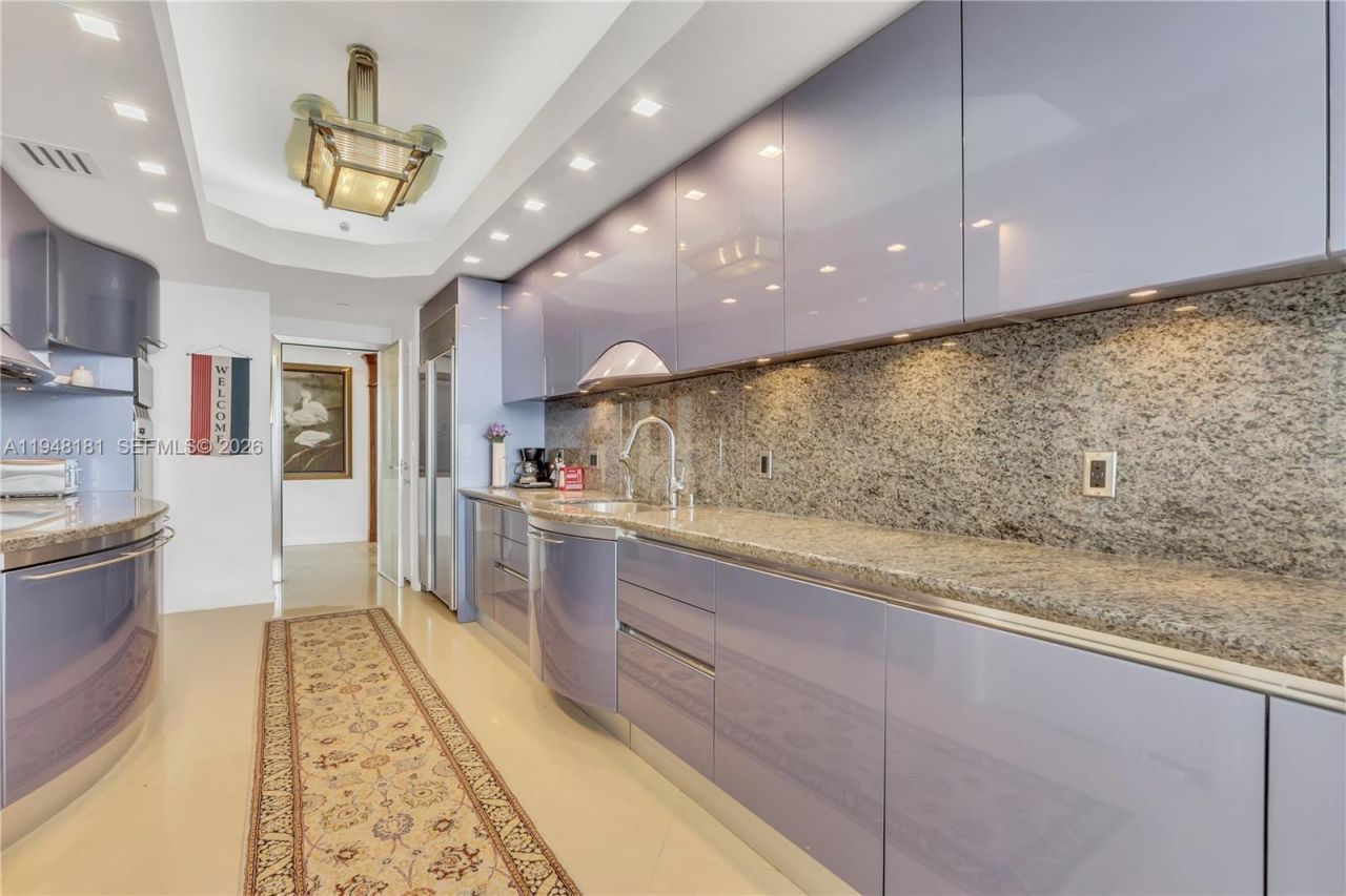 11113 Biscayne Blvd, Unit PH8, Miami, FL 33181 Photo