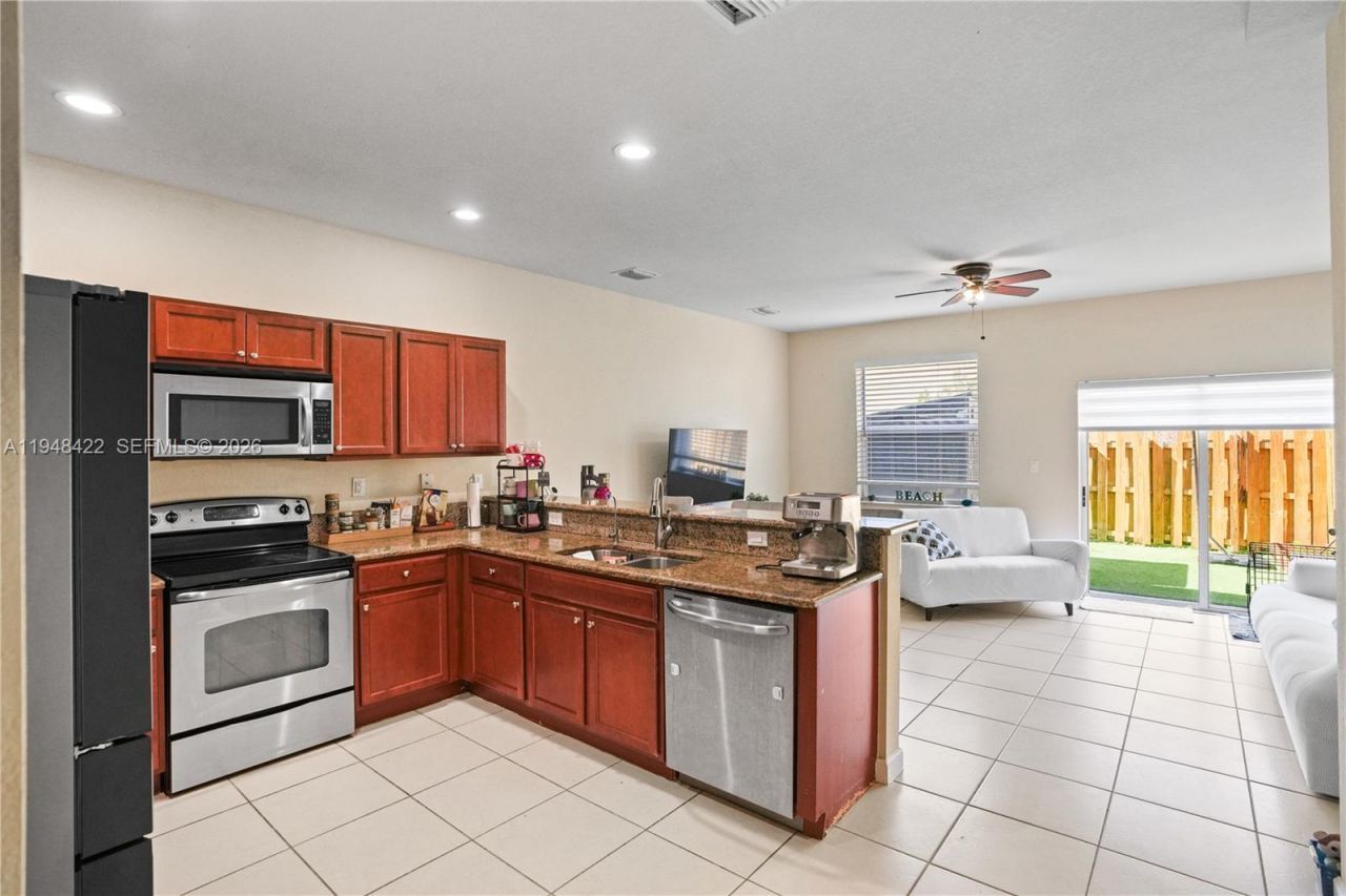 9105 SW 227th St, Unit 9, Cutler Bay, FL 33190 Photo