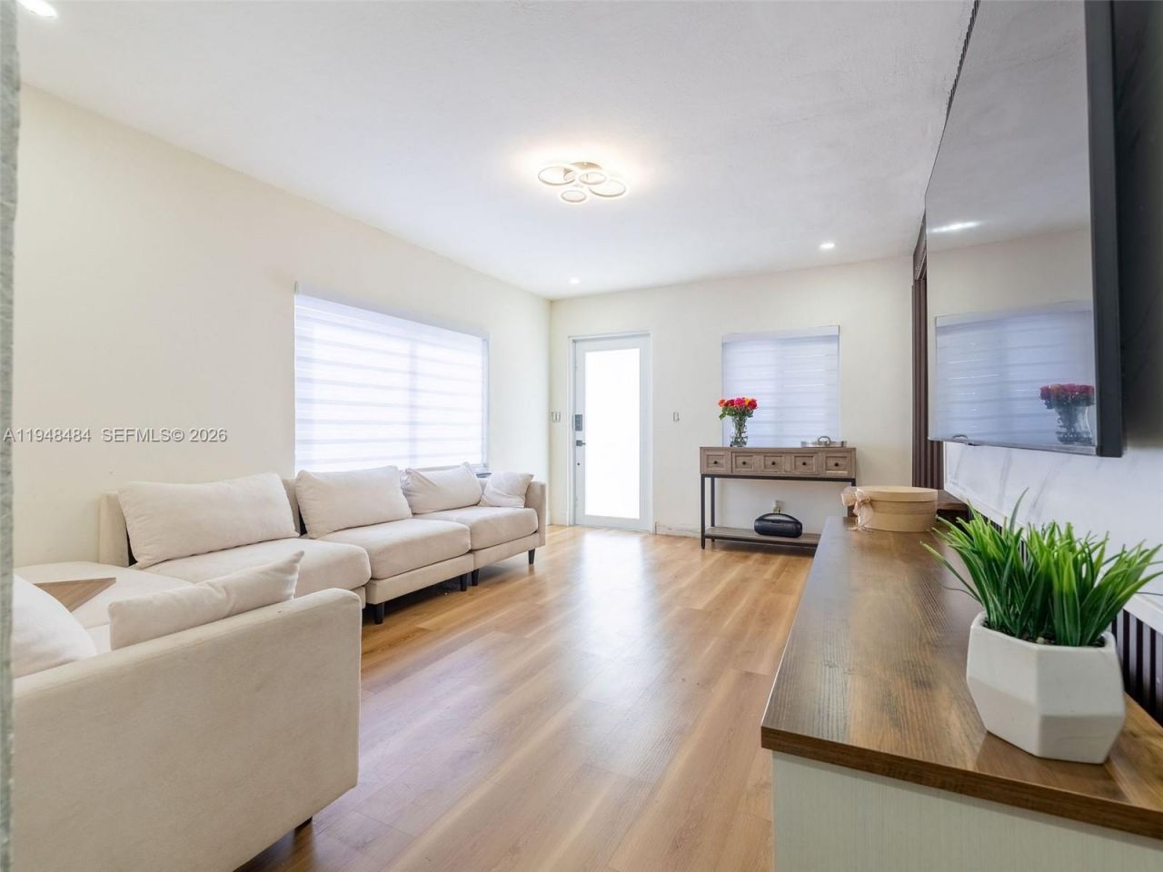 201 E 44th St, Hialeah, FL 33013 Photo