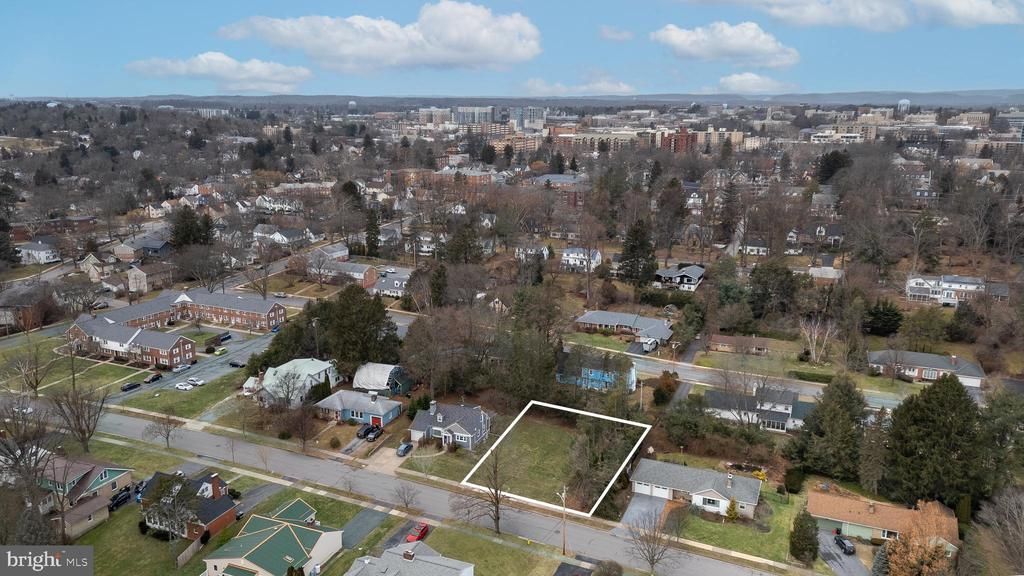 253 E Mccormick Avenue, State College, PA 16801 Main Photo