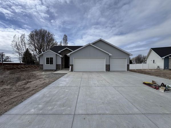 394 Wind River, Shelley, ID 83274