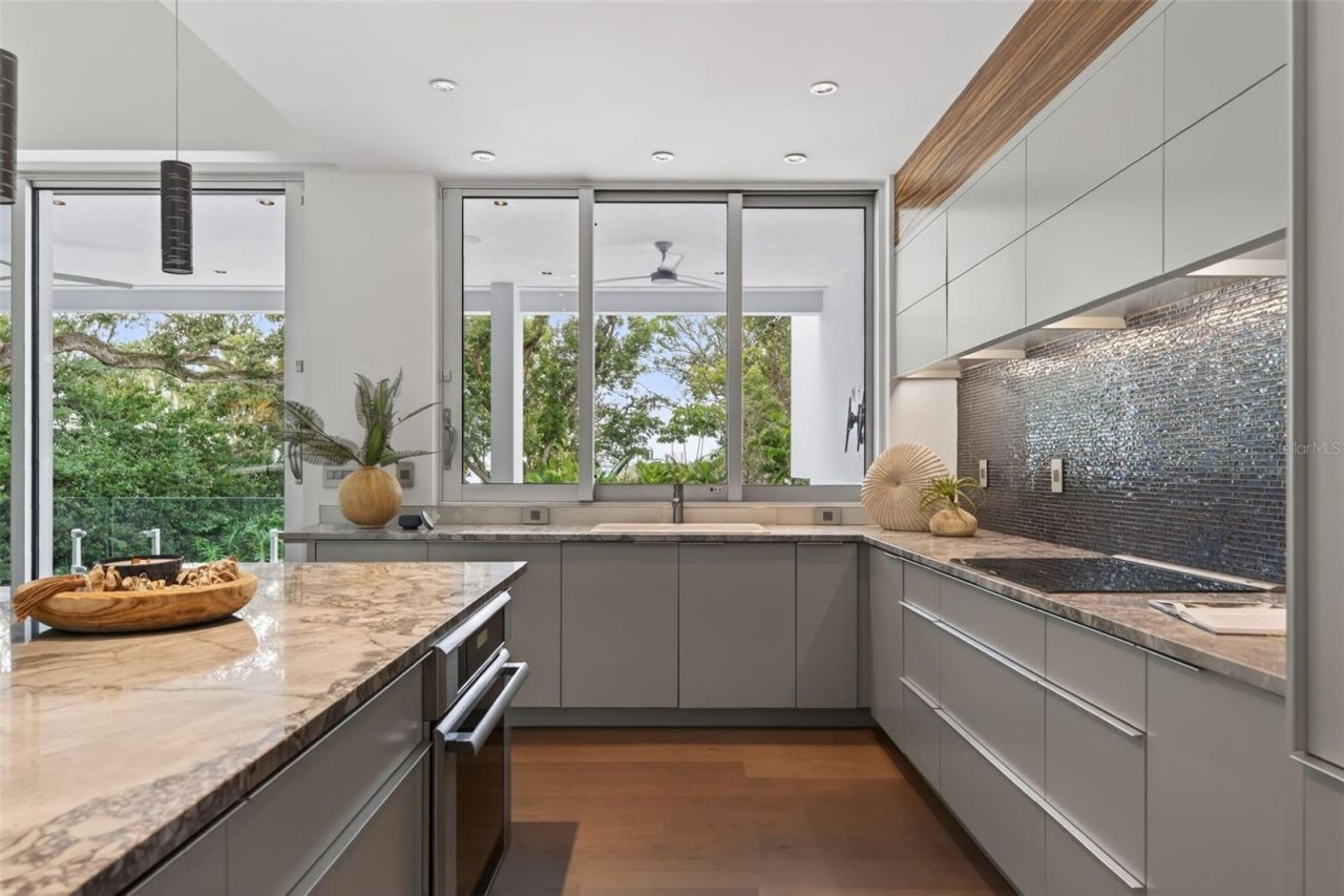 1617 Palmetto Lane, Sarasota, FL 34236 Photo