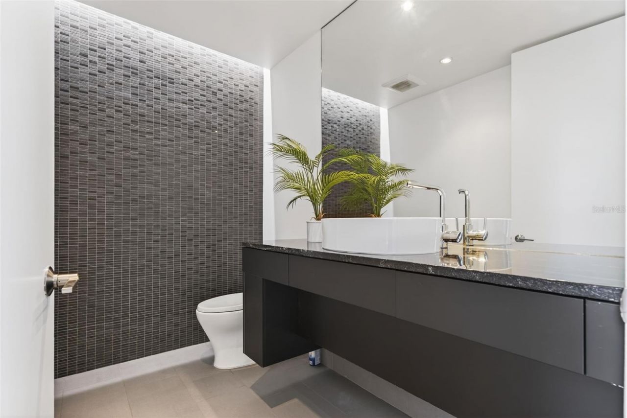 1617 Palmetto Lane, Sarasota, FL 34236 Photo