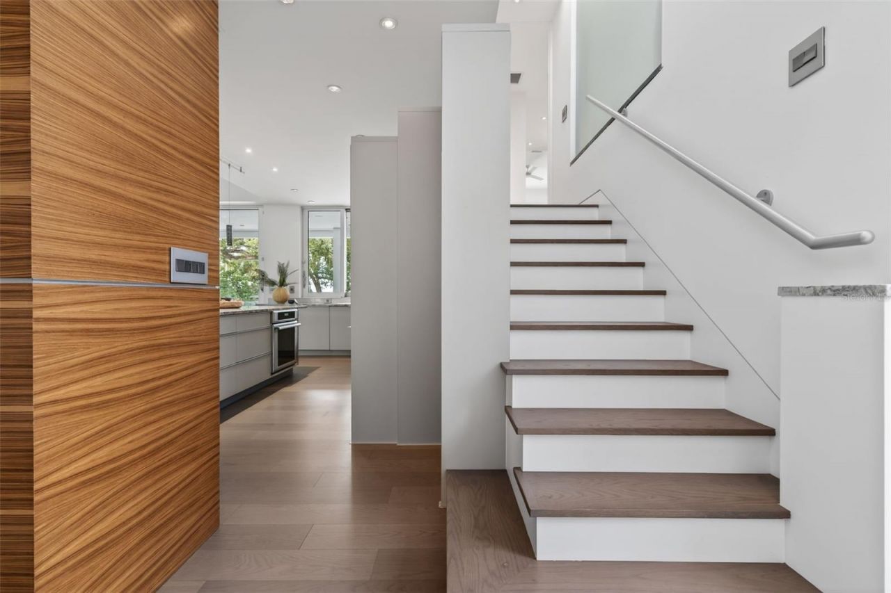 1617 Palmetto Lane, Sarasota, FL 34236 Photo