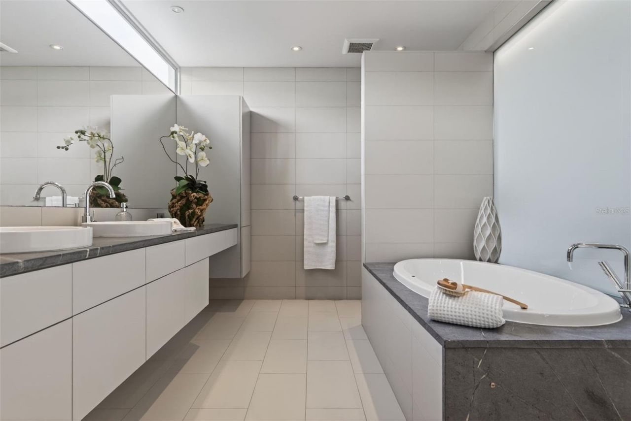 1617 Palmetto Lane, Sarasota, FL 34236 Photo