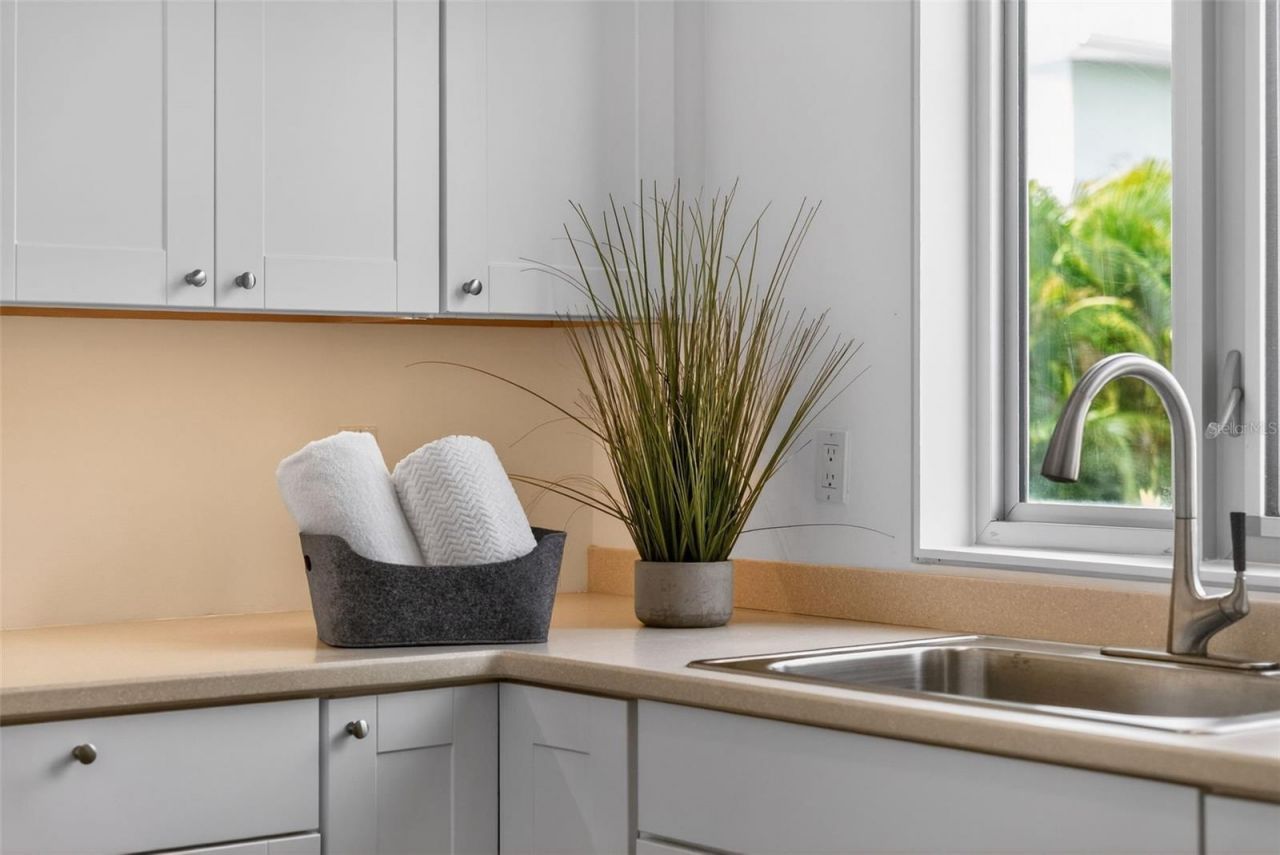 1617 Palmetto Lane, Sarasota, FL 34236 Photo