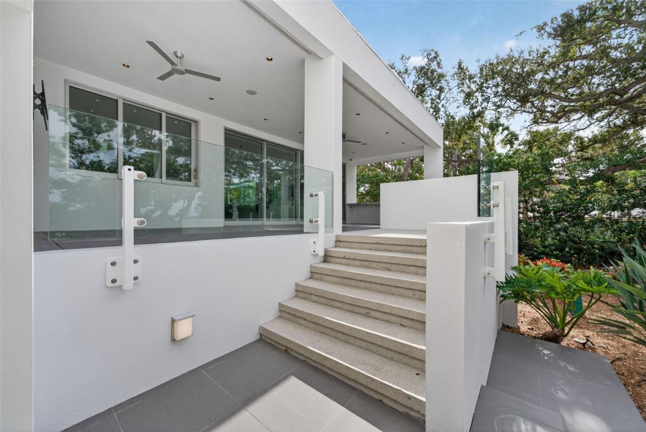 1617 Palmetto Lane, Sarasota, FL 34236 Photo