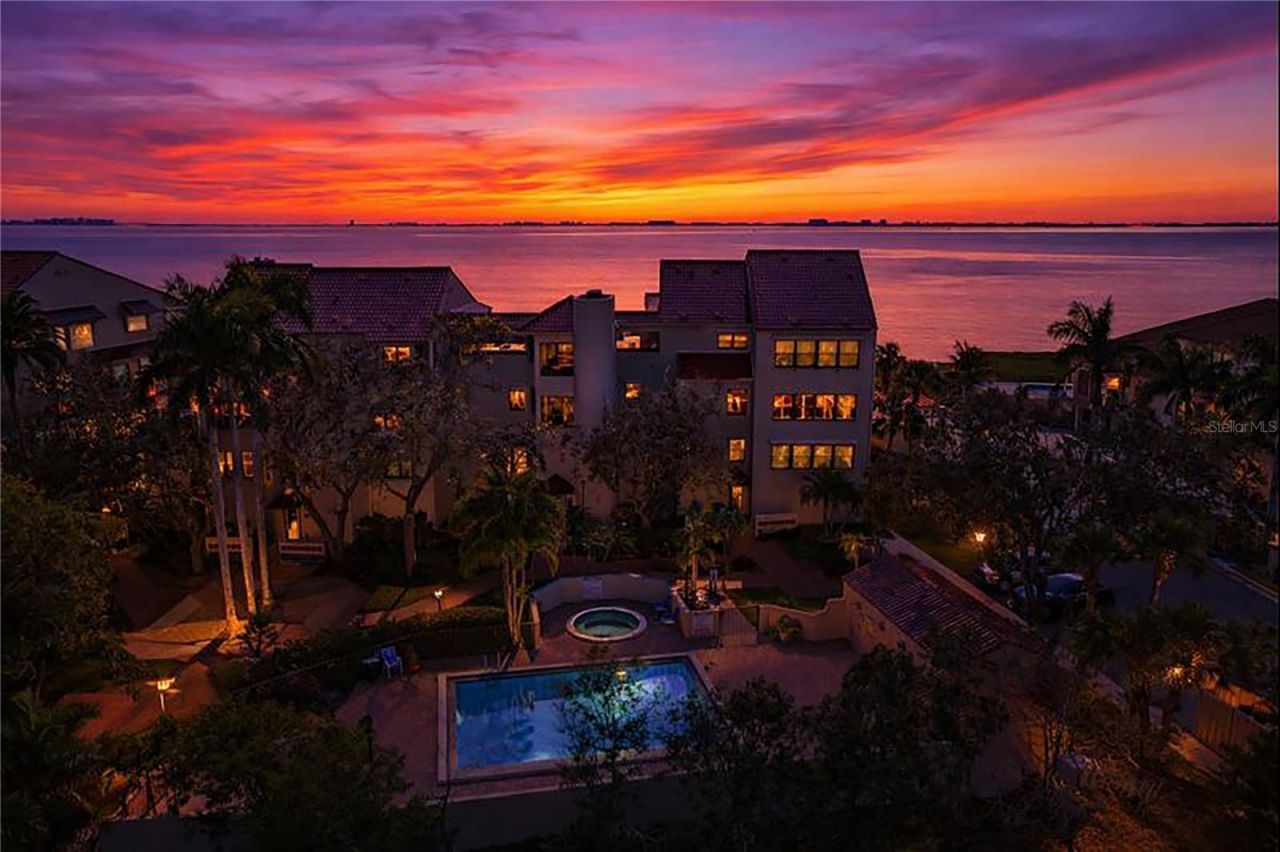 4565 Bay Club Drive, Unit 27, Bradenton, FL 34210 Photo