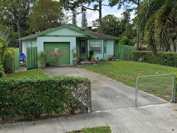465 FLEMING AVENUE, GREENACRES, FL 33463