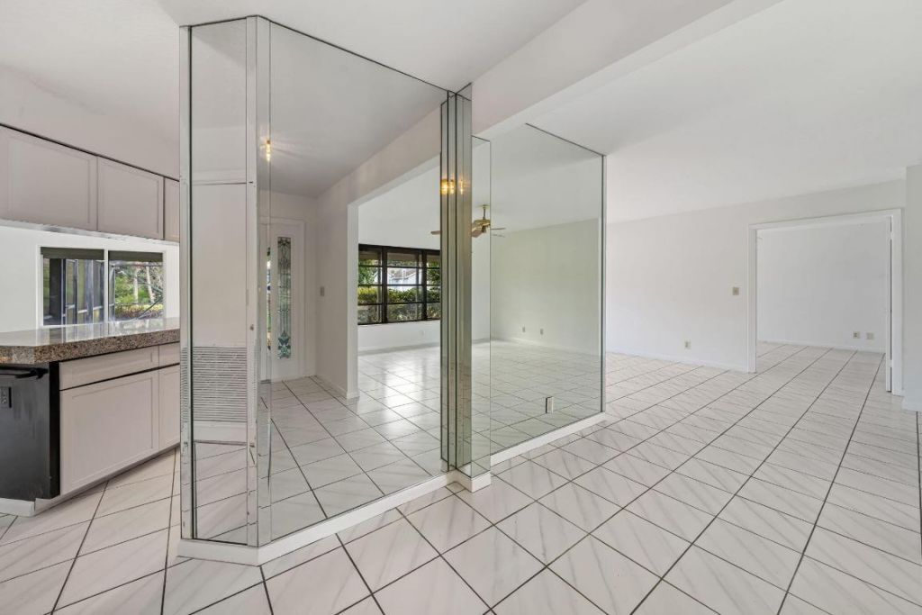 256 Sandpiper Avenue, Royal Palm Beach, FL 33411 Photo